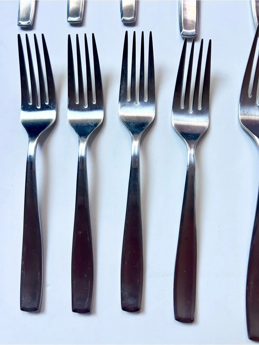 Hampton Forge Signature 18/10 Stainless Steel Flatware 17 Piece Set